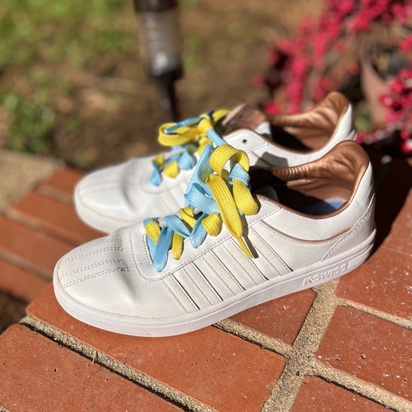 K-Swiss Sneakers Classic Design Size 7. Back to school - Picture 1 of 7